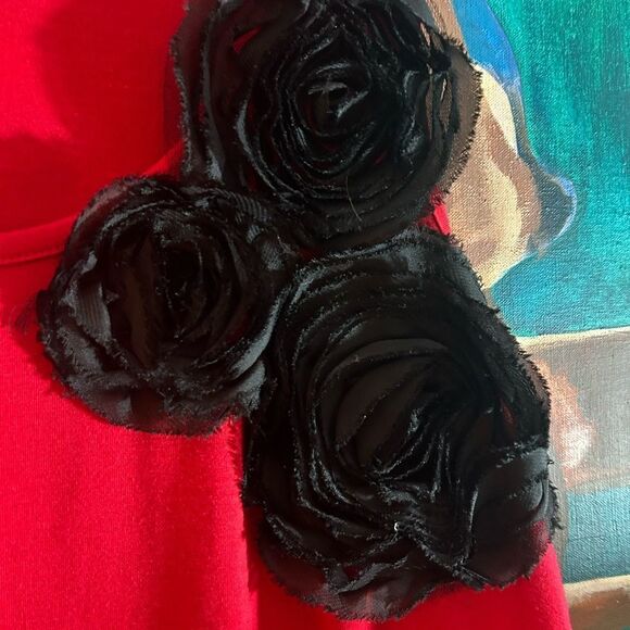 Majora Elegant Red Tank Top with Floral Detail Size M - Picture 5 of 12